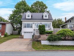 67 Gourok Avenue  Dartmouth, NS B2X 1K6