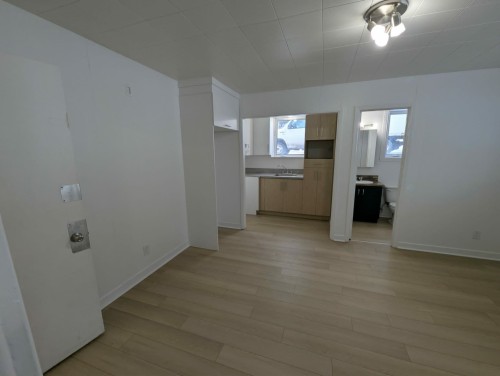 Vue d'ensemble - 100 Boul. Kane, La Malbaie, QC - Indoor Photo Showing Other Room