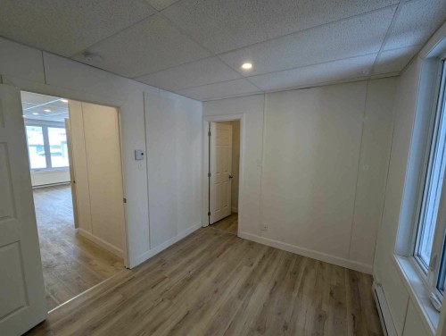 Bedroom - 70 Rue Lapointe, Clermont, QC - Indoor Photo Showing Other Room