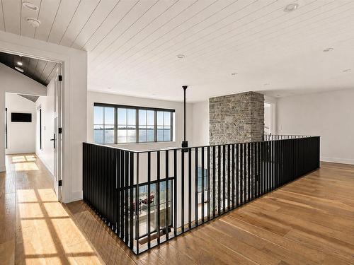 65 Shore Drive, Bedford, NS - Indoor Photo Showing Other Room