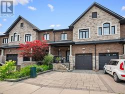 16 CHARMUSE LANE  East Gwillimbury, ON L9N 0N7