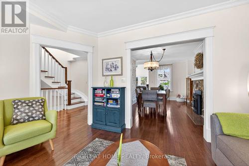 46 Bay Street, Mississauga, ON - Indoor Photo Showing Living Room With Fireplace
