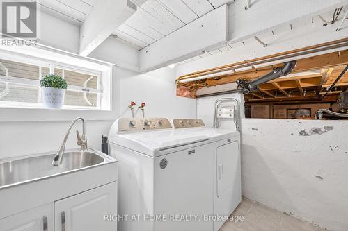 46 Bay Street, Mississauga, ON - Indoor Photo Showing Laundry Room