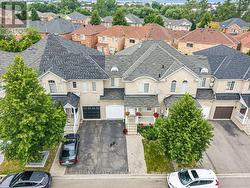 7 OLIVETT LANE  Brampton, ON L7A 2X3
