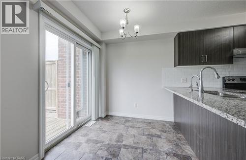 823 Paris Boulevard, Waterloo, ON - Indoor Photo Showing Kitchen