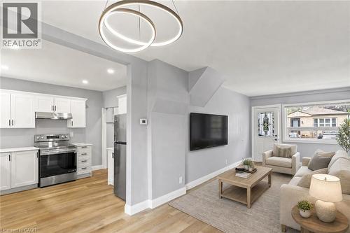 35 East 27Th Street, Hamilton, ON - Indoor