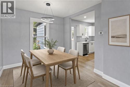 35 East 27Th Street, Hamilton, ON - Indoor Photo Showing Dining Room