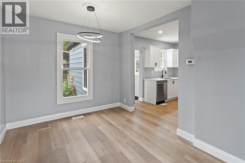 35 East 27Th Street, Hamilton, ON - Indoor Photo Showing Other Room