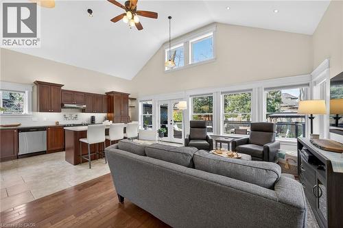 46 Bay Street, Mississauga, ON - Indoor