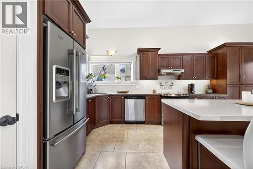 46 Bay Street, Mississauga, ON - Indoor Photo Showing Kitchen With Upgraded Kitchen