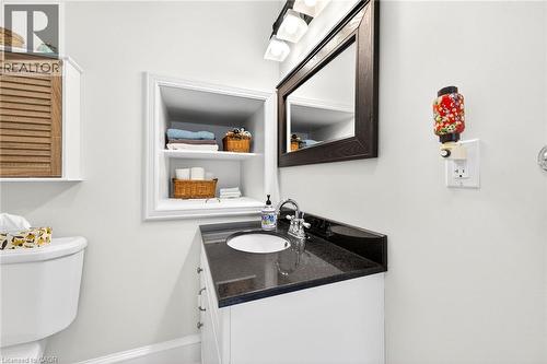 46 Bay Street, Mississauga, ON - Indoor Photo Showing Bathroom