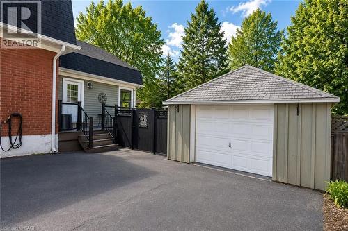 46 Bay Street, Mississauga, ON - Outdoor