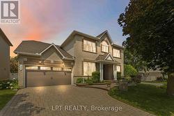 38 CROSSPOINTE AVENUE  Ottawa, ON K2G 6N4