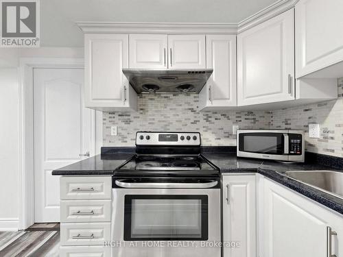 148 Sexton Crescent, Toronto, ON - Indoor Photo Showing Kitchen
