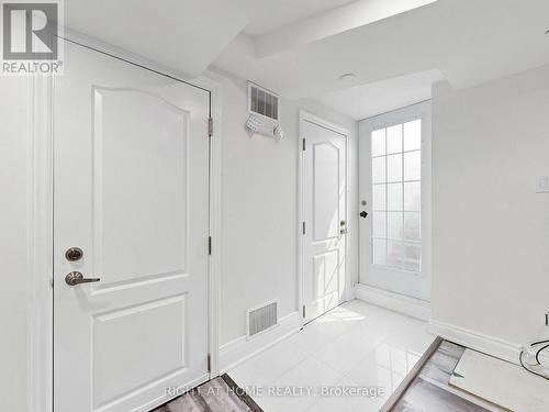 148 Sexton Crescent, Toronto, ON - Indoor Photo Showing Other Room
