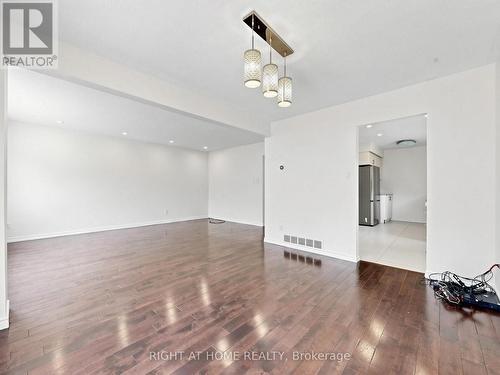 148 Sexton Crescent, Toronto, ON - Indoor Photo Showing Other Room