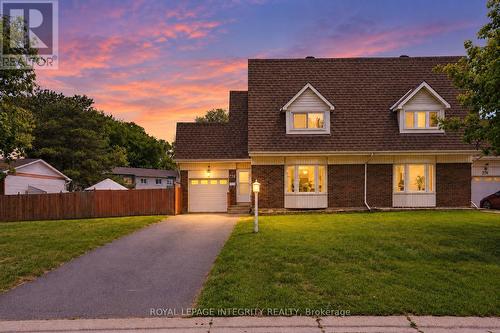 776 VINETTE CRESCENT  Ottawa, ON K1E 1W9