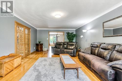 347 Moonrock, Sudbury, ON - Indoor Photo Showing Living Room