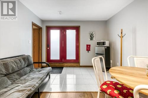 347 Moonrock, Sudbury, ON - Indoor