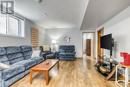 347 Moonrock, Sudbury, ON - Indoor Photo Showing Living Room