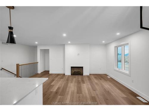 8 Cornerstone Place, Chatham, ON 