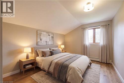 104 Sideroad 18, Fergus, ON - Indoor Photo Showing Bedroom