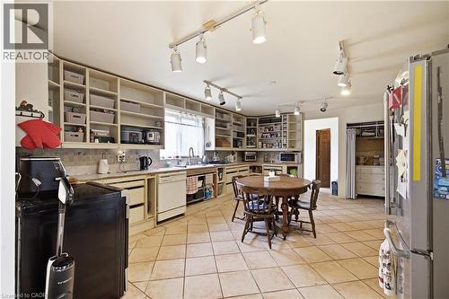 104 Sideroad 18, Fergus, ON - Indoor