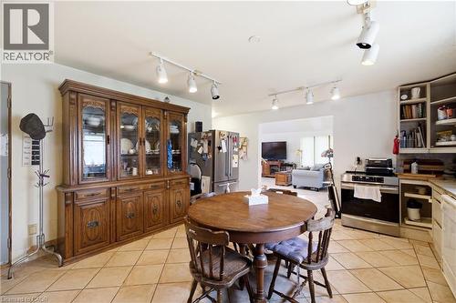104 Sideroad 18, Fergus, ON - Indoor Photo Showing Dining Room