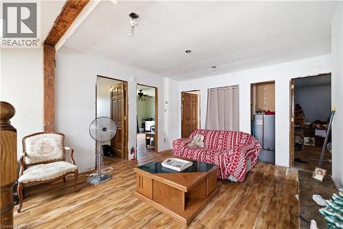 104 Sideroad 18, Fergus, ON - Indoor Photo Showing Living Room