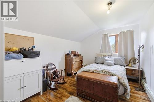 104 Sideroad 18, Fergus, ON - Indoor Photo Showing Bedroom