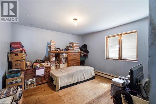 104 Sideroad 18, Fergus, ON - Indoor Photo Showing Bedroom