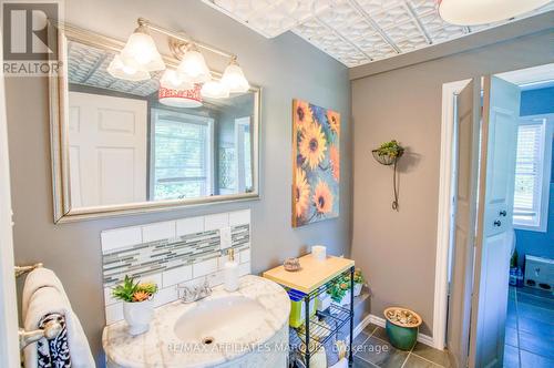 531 Little Crosby Lake Road, Rideau Lakes, ON - Indoor Photo Showing Bathroom