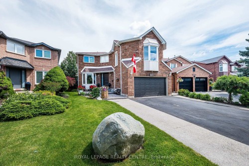 3211 Dovetail Mews, Mississauga, ON - Outdoor With Facade