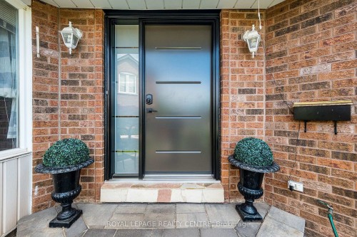 3211 Dovetail Mews, Mississauga, ON - Outdoor With Exterior