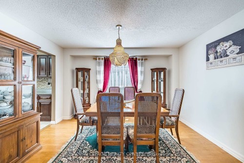 3211 Dovetail Mews, Mississauga, ON - Indoor Photo Showing Dining Room