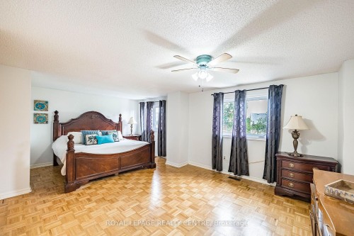 3211 Dovetail Mews, Mississauga, ON - Indoor Photo Showing Bedroom