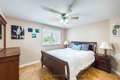 3211 Dovetail Mews, Mississauga, ON - Indoor Photo Showing Bedroom