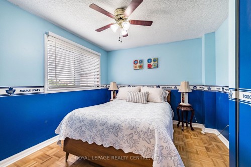 3211 Dovetail Mews, Mississauga, ON - Indoor Photo Showing Bedroom