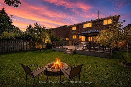 3211 Dovetail Mews, Mississauga, ON - Outdoor With Deck Patio Veranda