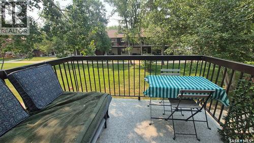 66 Gore Place, Regina, SK - Outdoor With Deck Patio Veranda