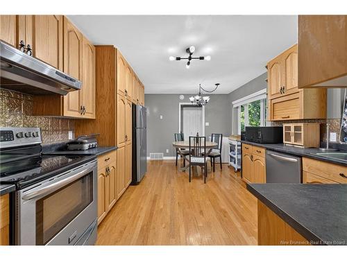 410 Densmore St, Bathurst, NB 
