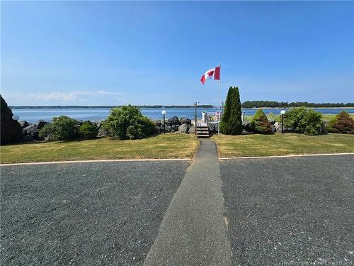 25 Bayshore, Bathurst, NB 
