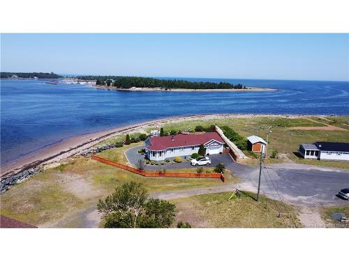 25 Bayshore, Bathurst, NB 