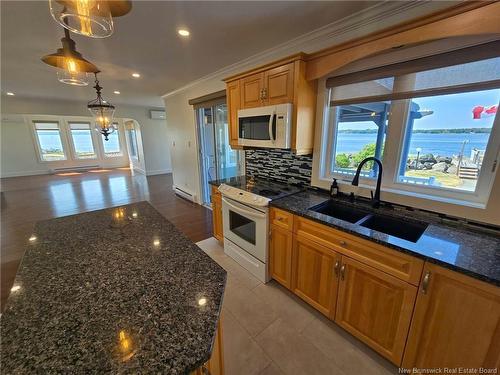 25 Bayshore, Bathurst, NB 