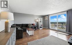 3936 WYANDOTTE STREET East Unit# 909 Windsor, ON N8Y 4V1