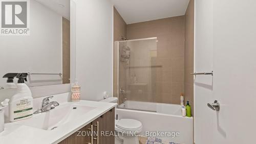 0124 - 55 Ann O'Reilly Road, Toronto, ON - Indoor Photo Showing Bathroom