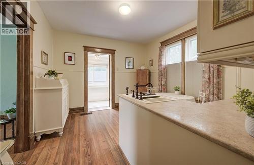 46 Ellen Street W, Kitchener, ON - Indoor