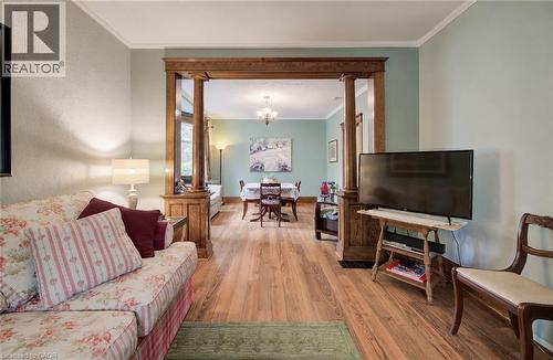 46 Ellen Street W, Kitchener, ON - Indoor Photo Showing Living Room