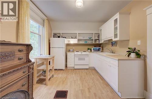 46 Ellen Street W, Kitchener, ON - Indoor Photo Showing Kitchen