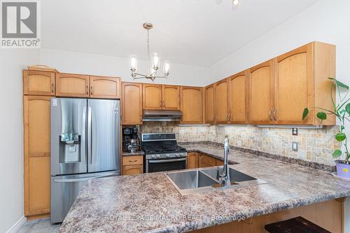 102 Willow Lane, Grimsby, ON - Indoor Photo Showing Kitchen With Stainless Steel Kitchen With Double Sink